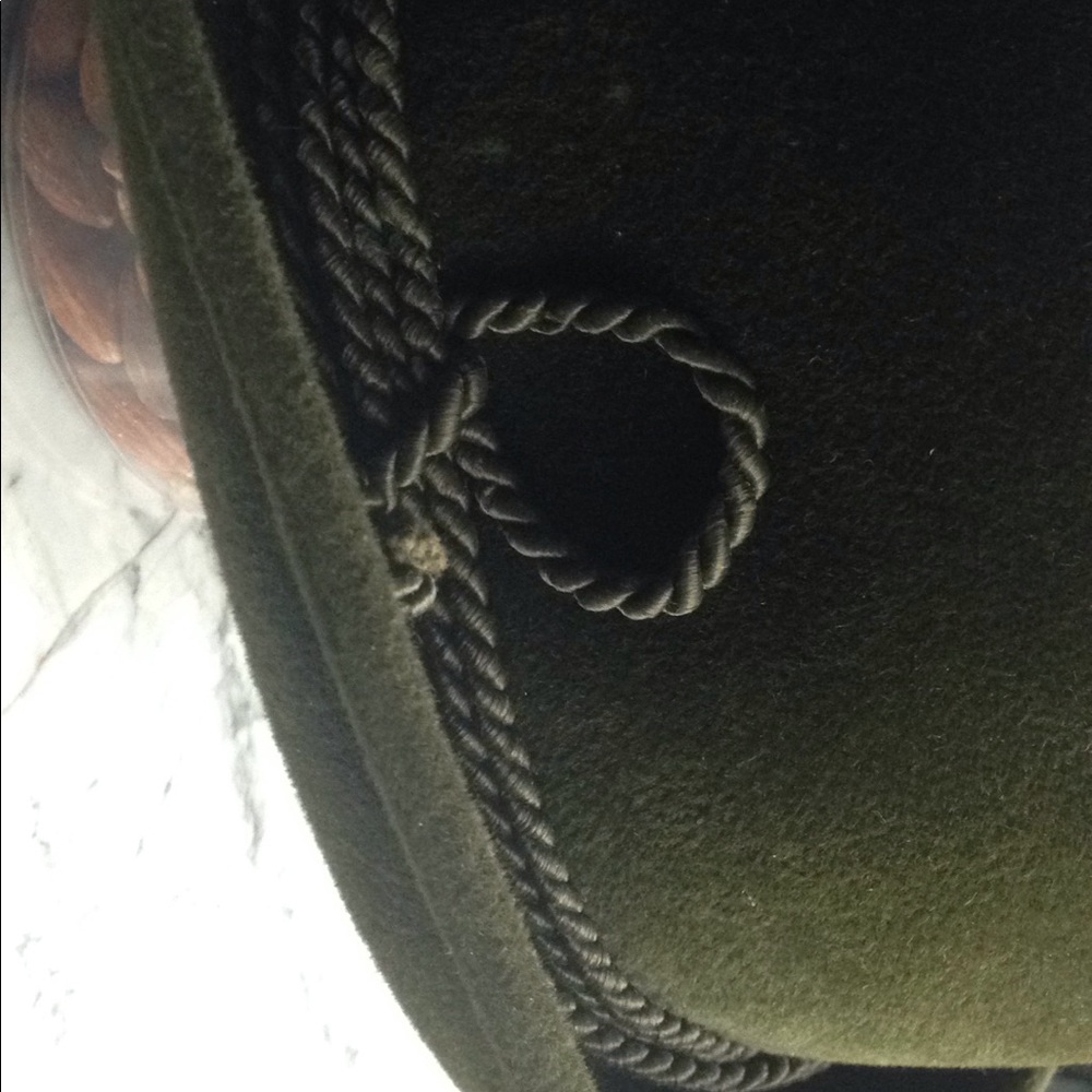 Hat - Picture 2 of 4